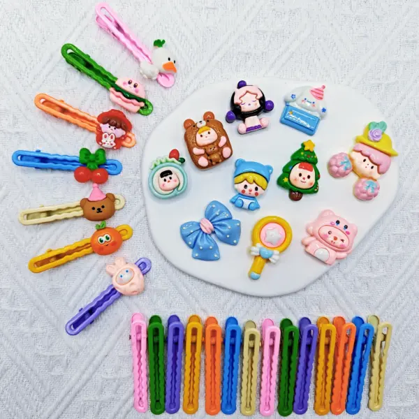Carton Stickers & DIY Hairclips – Random Pattern and Color